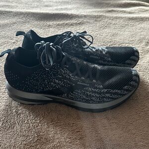 Brooks Men's Black and Gray Athletic Shoes